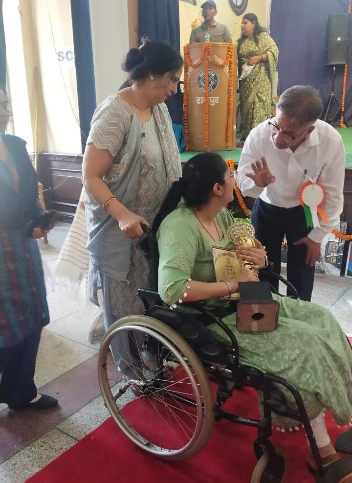 Apoorva Pathak 2023 BA Topper Award